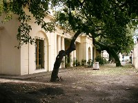 La antigua casa cultural del barrio de Flores, el Centro Cultural Marcó del Pont (Artigas 202) ofrece en febrero una amplia variedad de actividades culturales con entrada libre y gratuita.