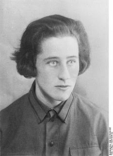 Olga Benarios Preste, miembro de la Resistencia alemana contra el nazismo. Esposa de Carlos Prestes, apresada en Brasil y entregada al gobierno nazi alemn.